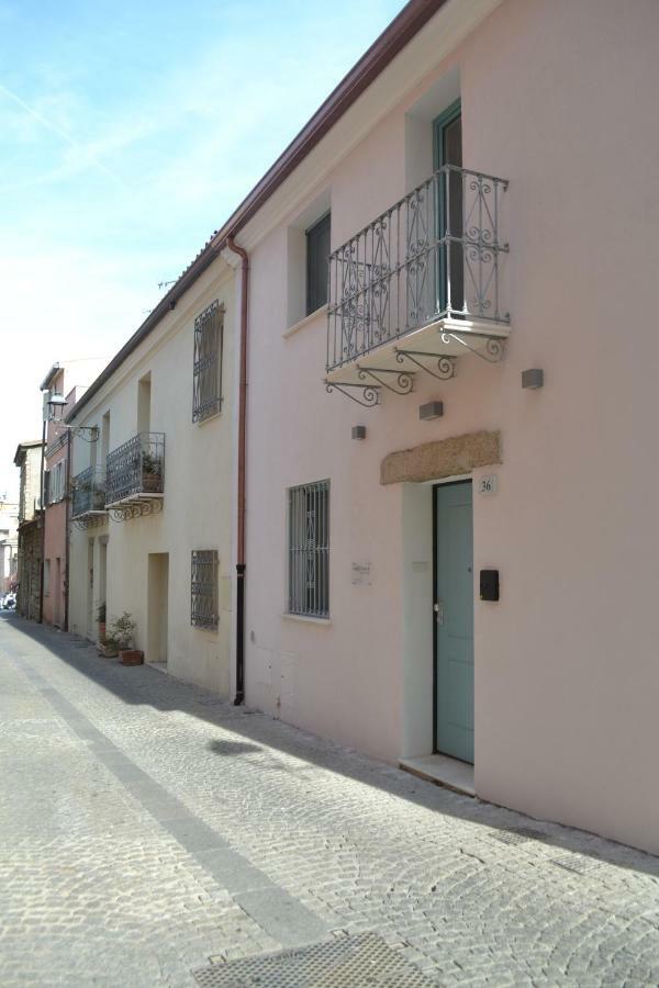 Hotel Domo'E Sorres Olbia Esterno foto